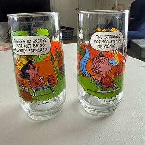 Peanuts Comic Glass Set with Colorful Designs